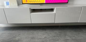 Ikea Besta tv meubel hoogglans wit met glasplaat - afbeelding 3