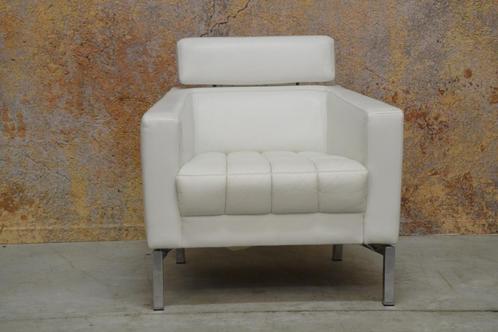 ZGANieuw! strakke witte leren Gealux design fauteuil!, Huis en Inrichting, Fauteuils, Zo goed als nieuw, Leer, Metaal, 75 tot 100 cm