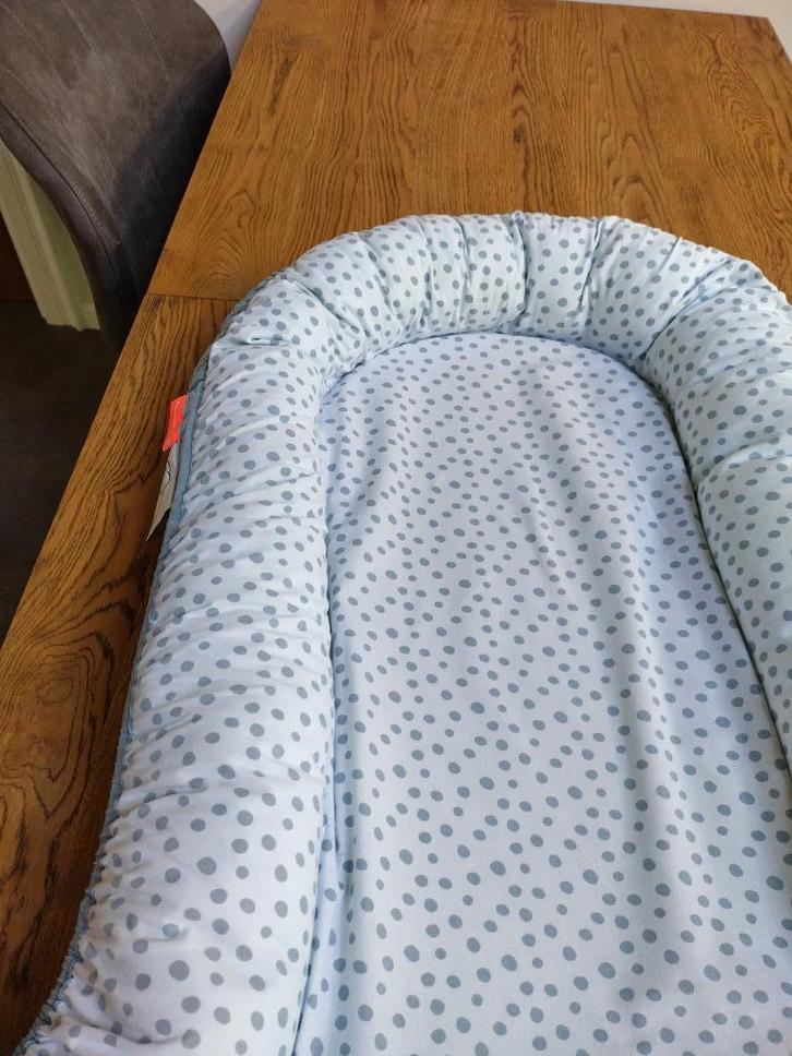 Babynestje - Done by deer, Kinderen en Baby's, Babywiegjes en Ledikanten, Zo goed als nieuw, Overige typen, Ophalen