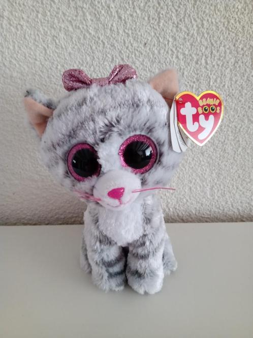 Een prachtige nieuwe Poes Knuffel, Kinderen en Baby's, Speelgoed | Knuffels en Pluche, Nieuw, Poes, Ophalen of Verzenden