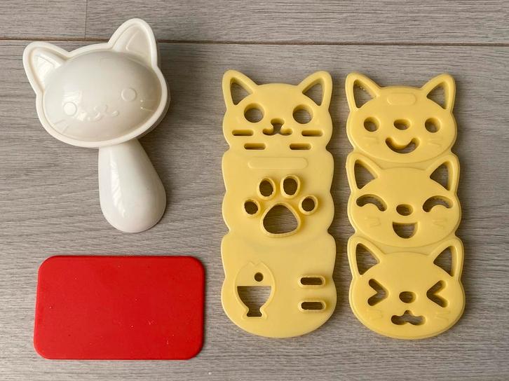 Nori Punch Hello Kitty Bento Box Rijst Mold, Huis en Inrichting, Keuken | Keukenbenodigdheden, Zo goed als nieuw, Ophalen of Verzenden