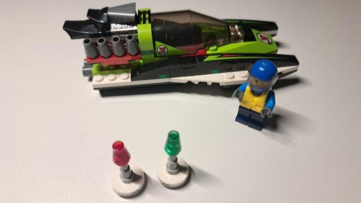 lego Raceboot - 60114, Kinderen en Baby's, Speelgoed | Duplo en Lego, Zo goed als nieuw, Lego, Complete set, Ophalen of Verzenden