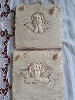 Twee brocante tegeltjes met engelen hoofdjes, Ophalen of Verzenden, Zo goed als nieuw