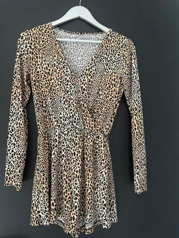Jumpsuit panterprint beschikbaar voor biedingen
