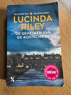 Lucinda Riley - De geheimen van de kostschool, Gelezen, Lucinda Riley, Ophalen of Verzenden, Nederland