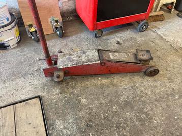 Garagekrik 1.5t - Professioneel beschikbaar voor biedingen