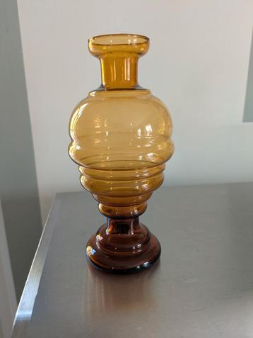 Art Deco vaasje beschikbaar voor biedingen