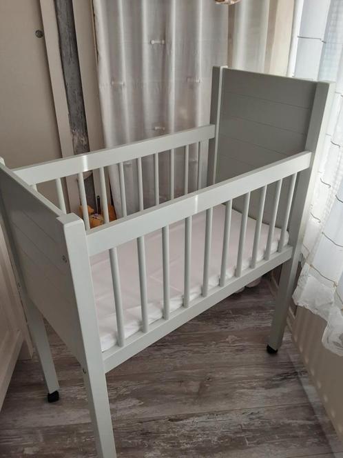 Reborn baby bedje, Verzamelen, Poppen, Zo goed als nieuw, Babypop, Ophalen