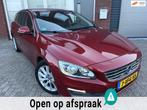 Volvo V60 2.0 D4 Momentum / Navi / PDC / AUT / NAP / Dealer, 4 cilinders, Origineel Nederlands, Diesel, Onderhoudsboekje