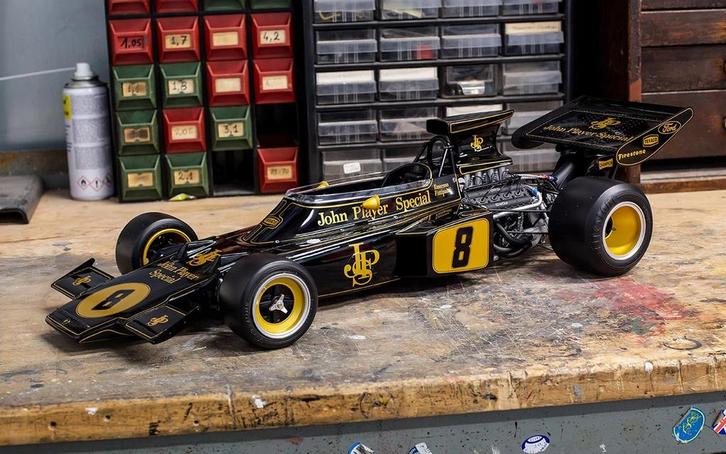 Pocher Lotus 72  F1 nieuwe in doos, Hobby en Vrije tijd, Modelauto's | 1:5 tot 1:12, Nieuw, Auto, Ophalen