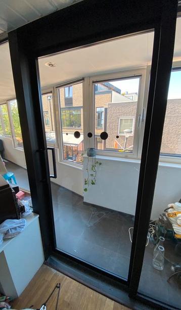 Houten frame, schuifdeur inclusief ophangsysteem beschikbaar voor biedingen