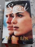 Danielle Steel Stille eer, Ophalen of Verzenden, Zo goed als nieuw, Nederland