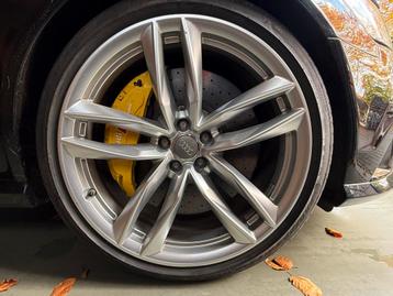 ORIGINEEL Audi RS6 C7 21 velgen met NIEUWE Pirelli banden beschikbaar voor biedingen