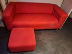 Bank rood Ikea Klippan 2 zits met poef / voetenbank / hocker, Ophalen, Zo goed als nieuw, 75 tot 100 cm, 150 tot 200 cm