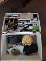 Koffer met naaigerei - speldjes, bandjes, garen, Hobby en Vrije tijd, Naaimachines en Toebehoren, Ophalen of Verzenden, Gebruikt