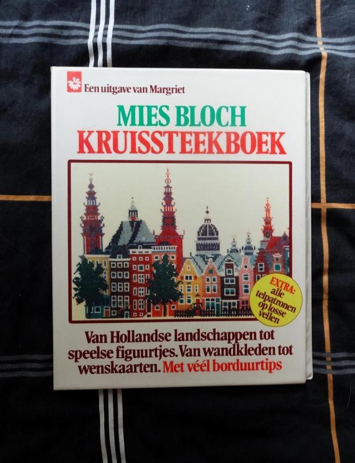 Mies Bloch kruissteekboek( uitgave van Margriet), Hobby en Vrije tijd, Borduren en Borduurmachines, Gebruikt, Patroon, Handborduren