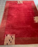 Vloerkleed 100% wol, Nepal Danda, 60 knots rood, zwart, wit, Ophalen, Modern design, Gebruikt, 150 tot 200 cm