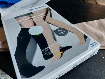 Medische compressiekous tot de knie voor dames en heren. beschikbaar voor biedingen