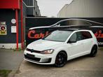 Volkswagen Golf 2.0 TSI GTI PERFORM. 334PK! STAGE2+ DSG|PANO, Auto's, Volkswagen, Stof, Gebruikt, 4 cilinders, 1984 cc