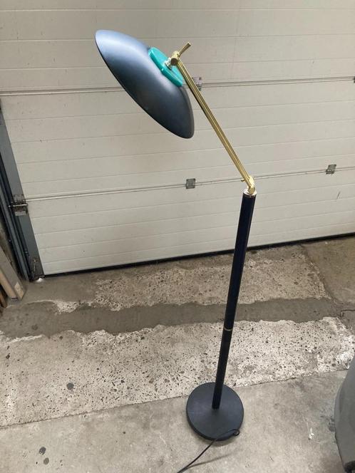 Retro Vloerlamp van "Relco"., Huis en Inrichting, Lampen | Vloerlampen, Zo goed als nieuw, 150 tot 200 cm, Glas, Metaal, Ophalen