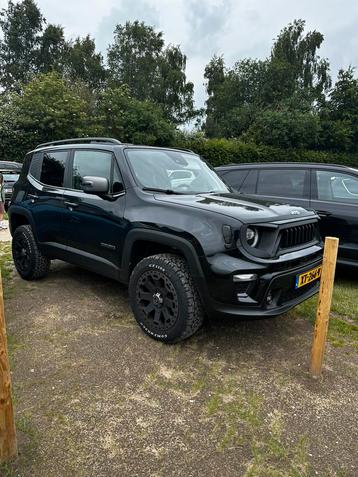 Jeep Renegade 1.3T 150pk Ddct 2019 Zwart Binnenkort te koop! beschikbaar voor biedingen