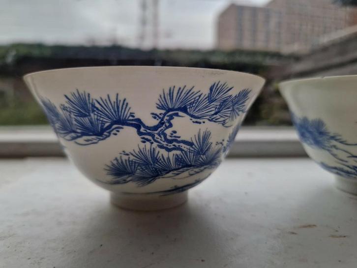 2 dun porseleinen chinese kommetjes diameter 10 cm met merkj, Antiek en Kunst, Antiek | Porselein, Ophalen