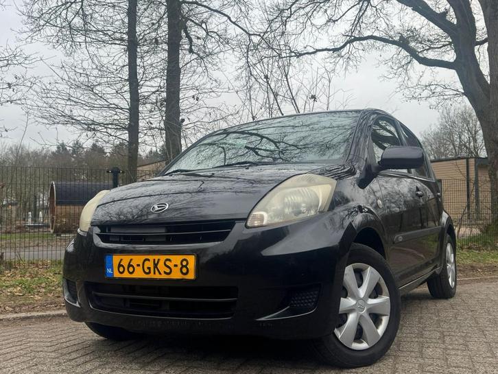 Daihatsu Sirion 1.0 51KW 2008 Zwart, Auto's, Daihatsu, Particulier, Sirion, Airbags, Airconditioning, Centrale vergrendeling, Elektrische ramen