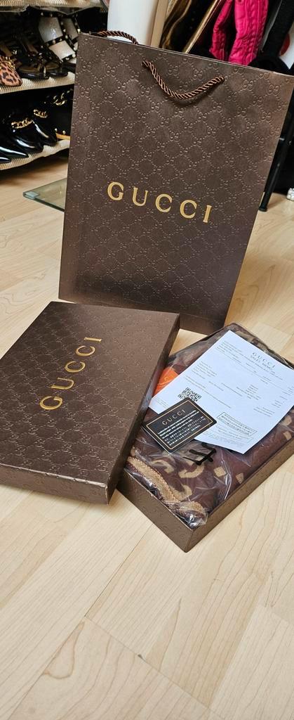 Dubbelzijdige sjaal nieuw in doos!, Kleding | Dames, Mutsen, Sjaals en Handschoenen, Nieuw, Sjaal, Ophalen of Verzenden