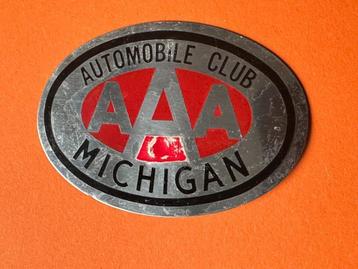Automobile Club Michigan AAA badge. Voor Uw oldtimer beschikbaar voor biedingen