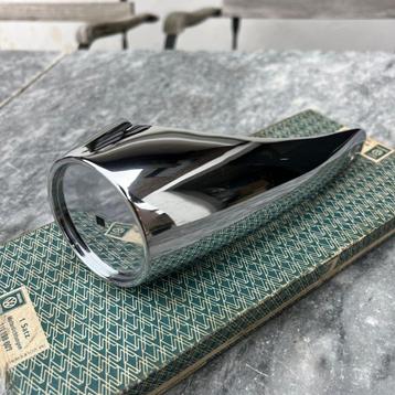 VW Type 3 NOS reflectorbehuizing chroom L 64-67 beschikbaar voor biedingen