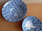 te koop 2 x blauw/wit AH schaaltjes 15 x 7 cm en 11 x 6 cm, Ophalen of Verzenden, Overige stijlen, Porselein, Schaal of Schalen