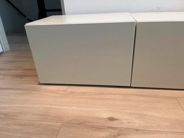 Twee IKEA BESTA kasten (60x40 & 120x40) met snoeruitsparinge - afbeelding 3