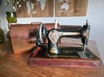 Oude Singer naaimachine met kast, Antiek en Kunst, Antiek | Naaimachines, Ophalen of Verzenden