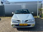 Renault Mégane Cabrio 2.0 - NIEUWE APK, Auto's, Renault, 1998 cc, Stof, Gebruikt, Zwart
