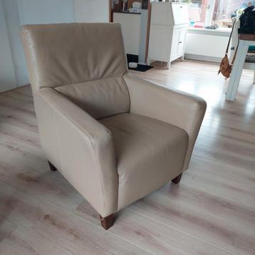 fauteuil lederen beschikbaar voor biedingen