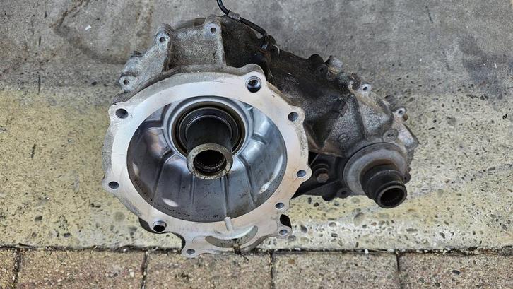 Tussenbak transfer box BMW X5 E53 4.4 i 27107504568 7504568, Auto-onderdelen, Transmissie en Toebehoren, BMW, Gebruikt, Ophalen of Verzenden