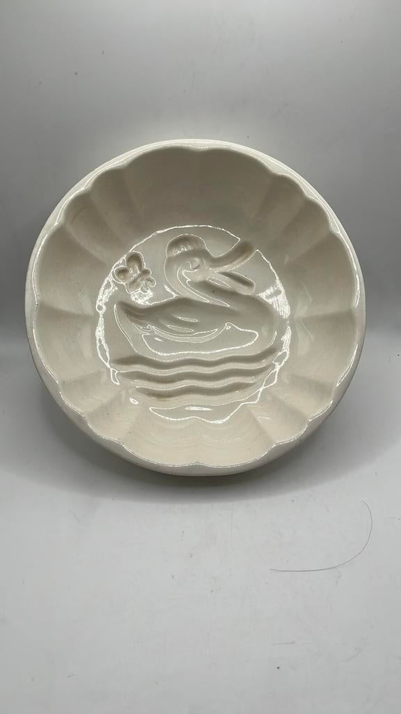 Puddingvorm VEB Torgau, made in Germany, eend met vlinder., Ophalen of Verzenden