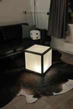 LED Baseline LED Cube Side Table, Ophalen