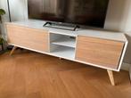 TV-meubel Scandinavische stijl, Ophalen, 150 tot 200 cm, Scandinavisch, Zo goed als nieuw