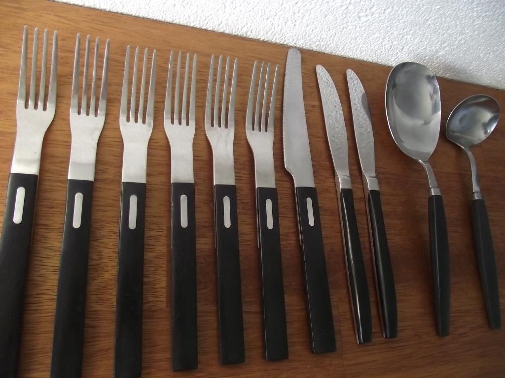 11 zwart RVS bestek Ikea Sigill bakeliet opschep AMC mes p s, Ophalen of Verzenden, Zo goed als nieuw, Rvs of Chroom, Vaatwasserbestendig