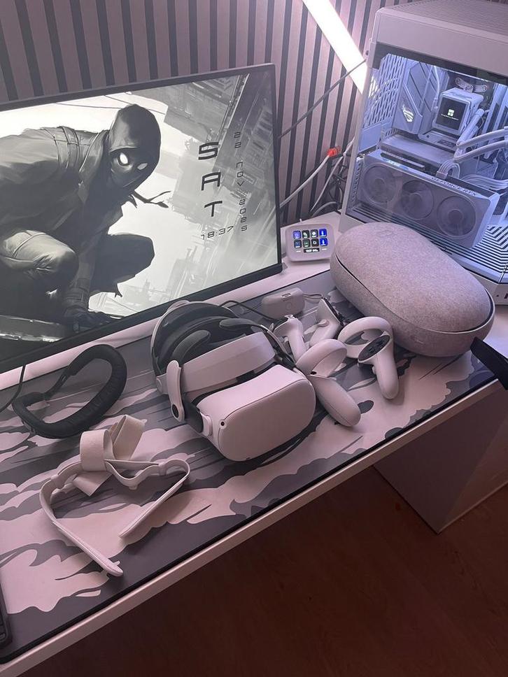 Meta quest 2 met bobovr headstrap met 1 baterij, Spelcomputers en Games, Virtual Reality, Gebruikt, Overige platformen, VR-bril