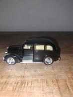 Ertl model Londen taxi kp584, Hobby en Vrije tijd, Modelauto's | 1:43, Overige merken, Gebruikt, Auto, Ophalen of Verzenden