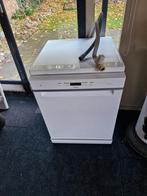 Goede whirlpool vaatwasser, Witgoed en Apparatuur, Vaatwasmachines, Ophalen, Gebruikt, Vrijstaand, 85 tot 90 cm