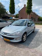 Peugeot 206 1.6 2006 Grijs AUTOMAAT, NIEUWE APK, Automaat, Achterwielaandrijving, Zwart, 4 cilinders