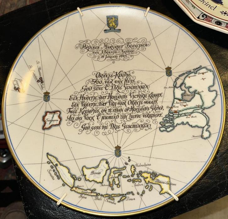 Wandbord tgv de geboorte van prinses margriet 19 jan 1943, Antiek en Kunst, Antiek | Wandborden en Tegels, Ophalen