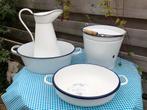 Diverse emaille items met blauwe bies, Ophalen