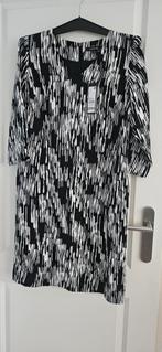 Commas Zwart/Wit Jurk Maat 38, Maat 38/40 (M), Zwart, Ophalen of Verzenden, Boven de knie