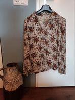 Vintage blouse met bloemen, Gedragen, Beige, Maat 38/40 (M), Ophalen of Verzenden