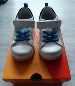 Schoenen wit met blauw echt leer maat 23, Schoenen, Ophalen of Verzenden, Zo goed als nieuw, Two Day