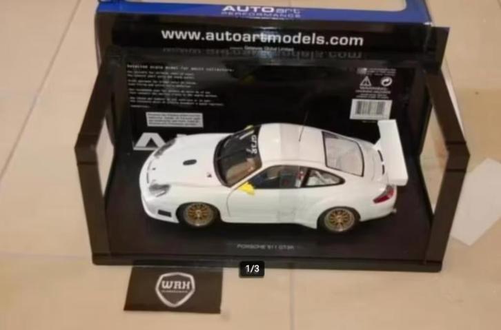 SALE 1:18 PORSCHE 911 GT3R UPGRADE version Autoart 77822 WRH, Hobby en Vrije tijd, Modelauto's | 1:18, Zo goed als nieuw, Auto
